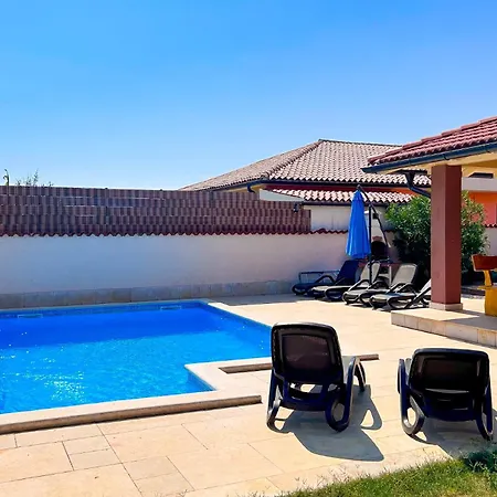 Galileo Villa Medulin Exterior photo